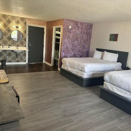 Hotel Rosewood Garden Lake Delton Exterior foto